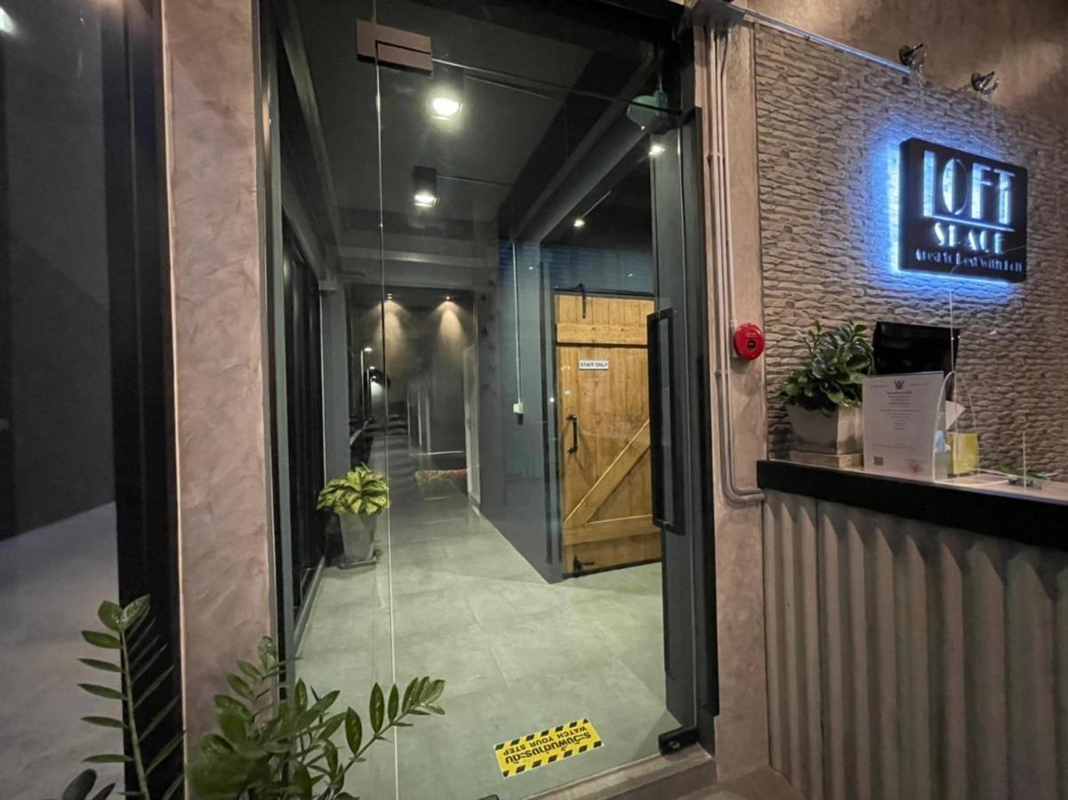 Loft Space Hotel Ранонг Екстер'єр фото