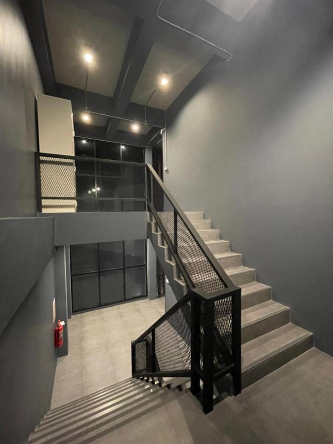 Loft Space Hotel Ранонг Екстер'єр фото