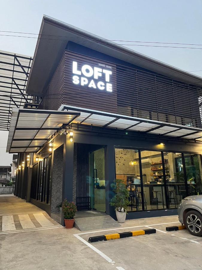 Loft Space Hotel Ранонг Екстер'єр фото